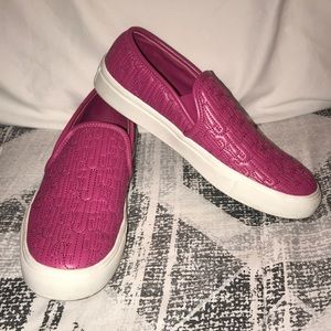 Juicy Couture Quilted Pink Signature Shoes Size 9